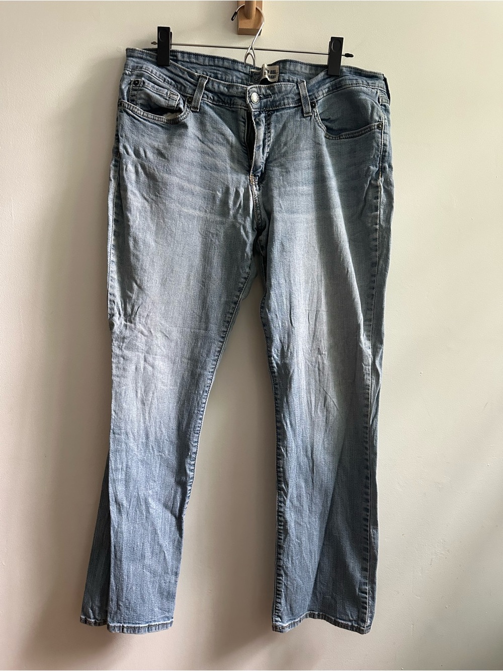Levi Strauss Signature Mid Rise Straight Light Wash Women's Jeans size 16